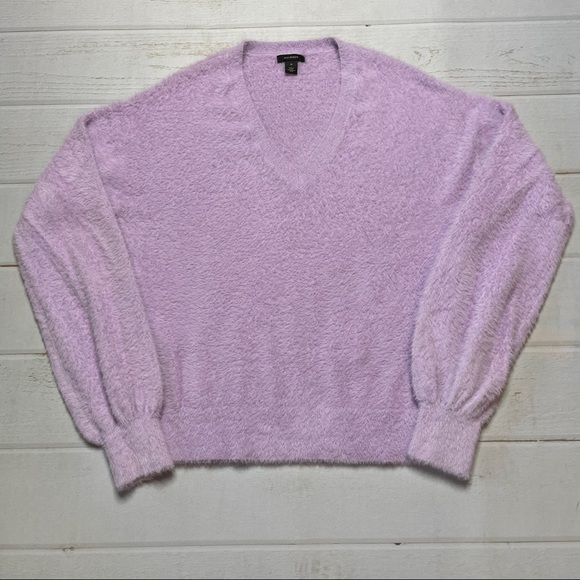 Halogen - Women’s Lavender V-Neck Sweater - Picture 1 of 11